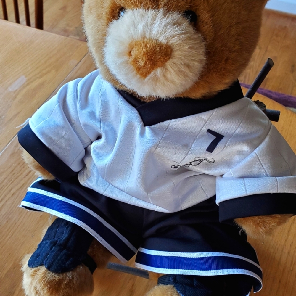 🦋Brown build a bear wearing soccer ⚽️ uniform and shin guards.
